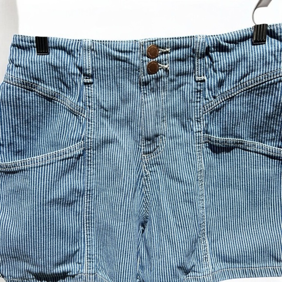 🌻Universal Thread 80s Style High Rise Blue & White Railroad Stripe Shorts 4/27 - Picture 3 of 6